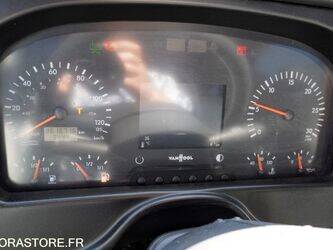 2012-van-hool-tx16-44751338