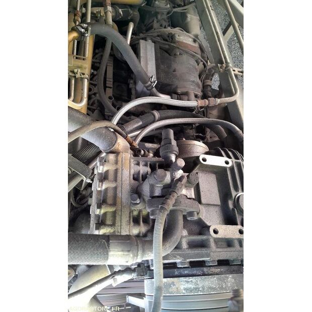 مرسيدس بنز INTOURO-44751608