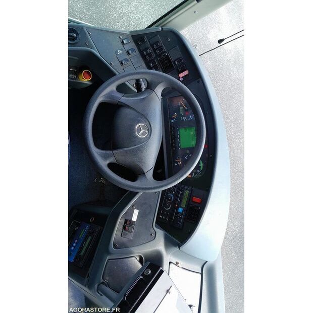 مرسيدس بنز INTOURO-44751614