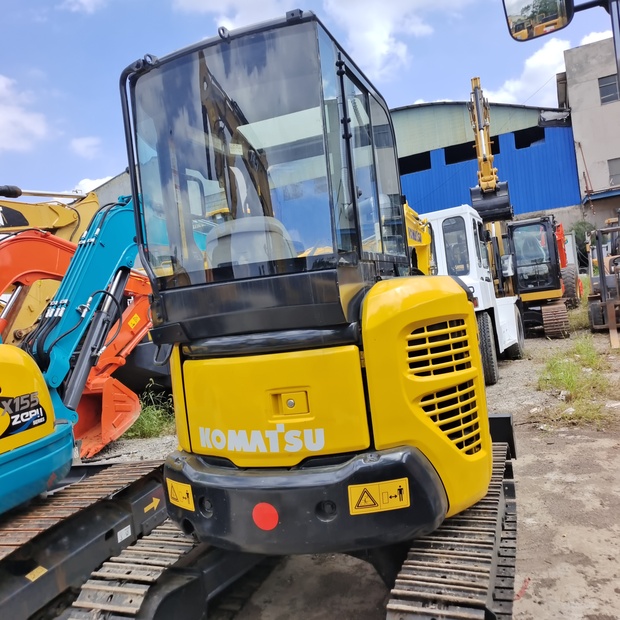 2023 كوماتسو PC30-44751758