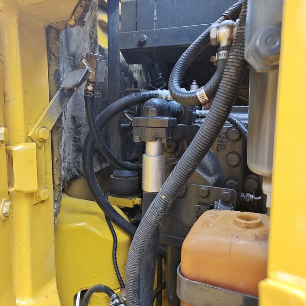 2023 Komatsu PC128US-44751786