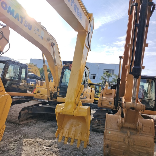 2024 Komatsu PC160-44751815