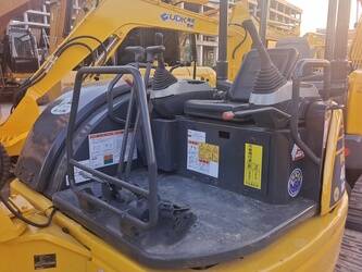 2024-komatsu-pc40-44751867