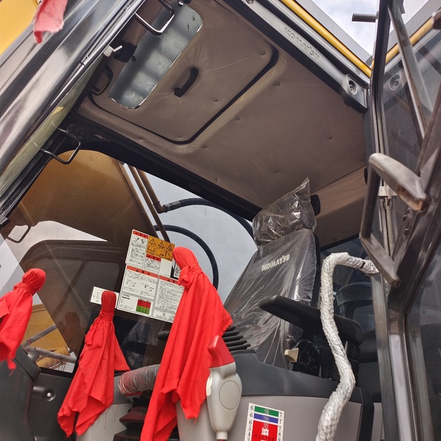 2023 Komatsu PC210-7-44752264