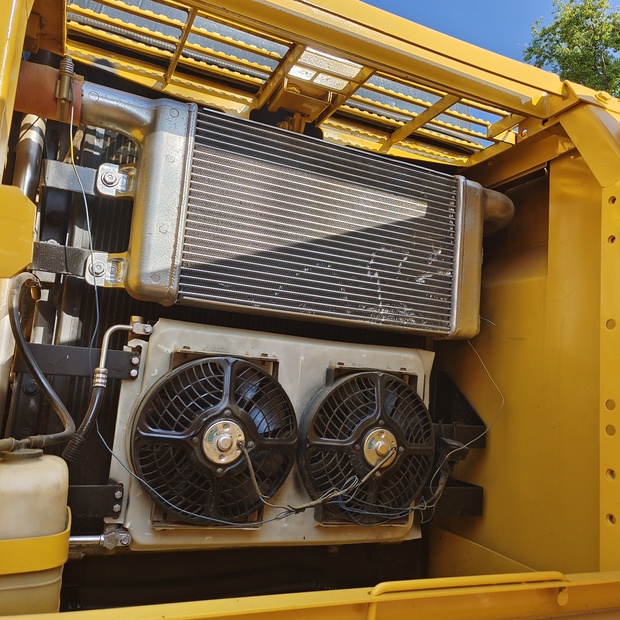 2024 Komatsu PC220-6-44752277