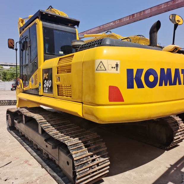 2024 Komatsu PC240LC-7-44752316