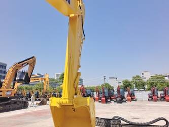 2024-komatsu-pc240lc-7-44752319