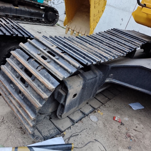 2024 Komatsu PC300-8-44752332