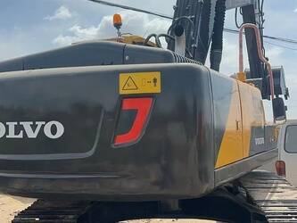 2024-volvo-ec240blc-44752403