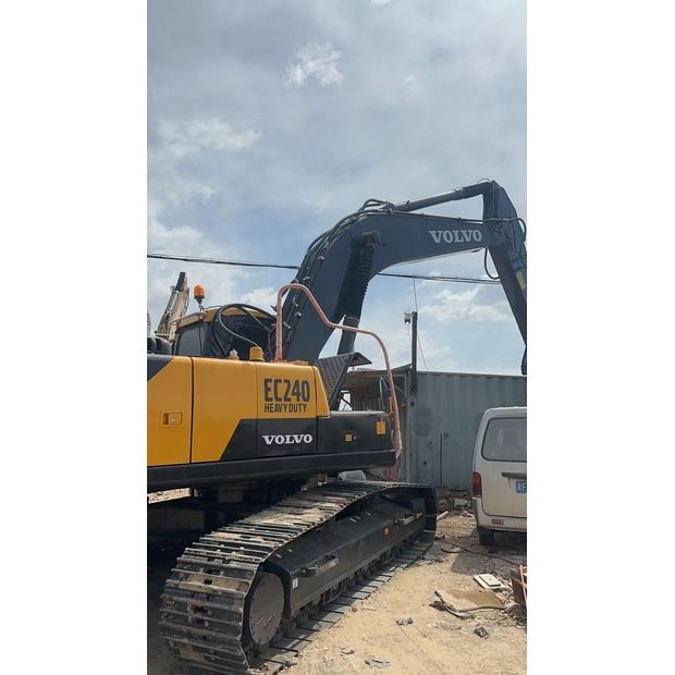 2024 Volvo EC240BLC-44752404