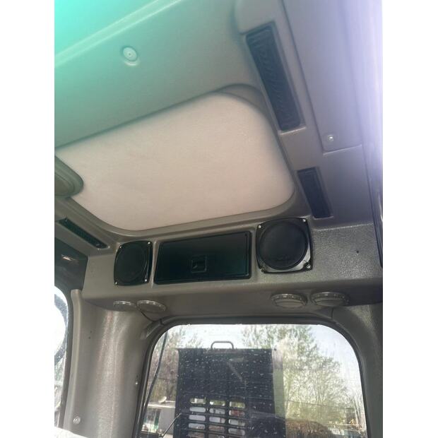 2024 Volvo EC240BLC-44752413