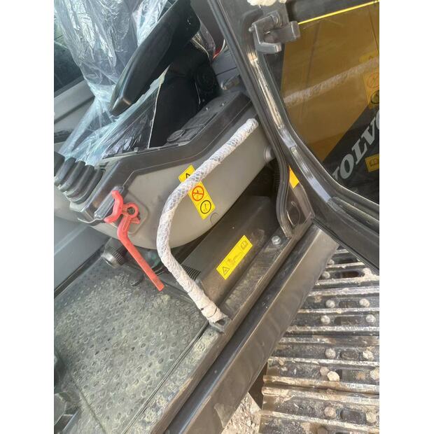 2024 Volvo EC240BLC-44752415