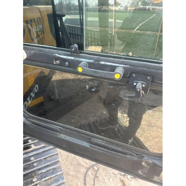 2024 Volvo EC240BLC-44752416