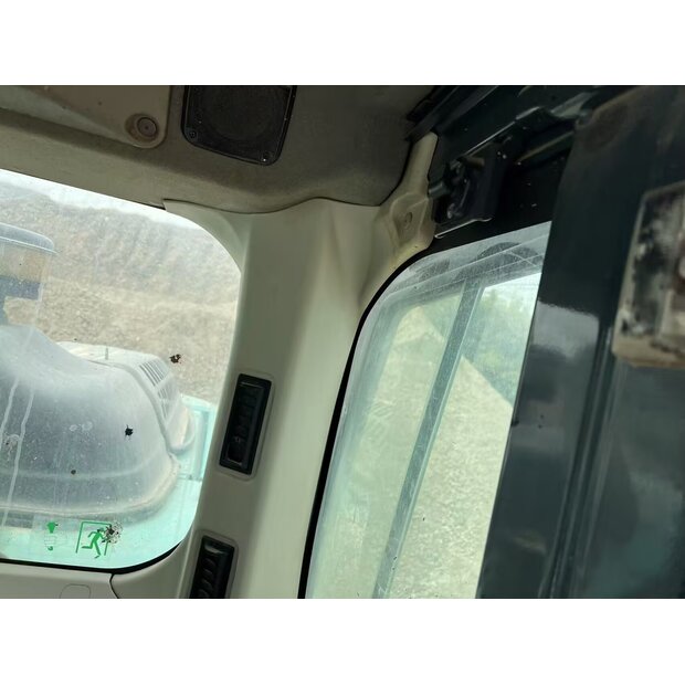 2022 كوبيلكو SK260-44752468