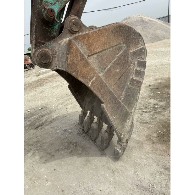 2022 كوبيلكو SK260-44752482