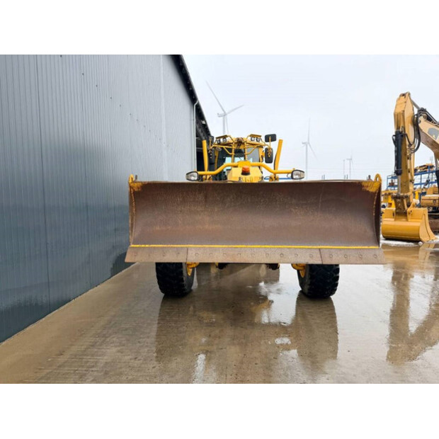 2011 Caterpillar 120M-44753113