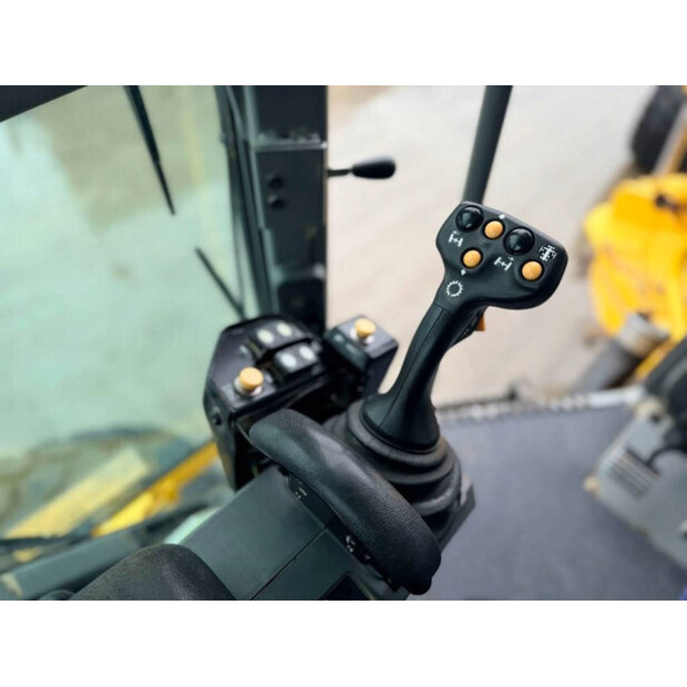 2011 Caterpillar 120M-44753133