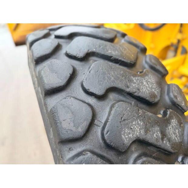 2011 Caterpillar 120M-44753141