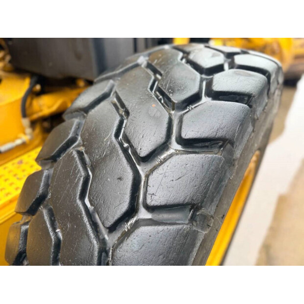 2011 Caterpillar 120M-44753145