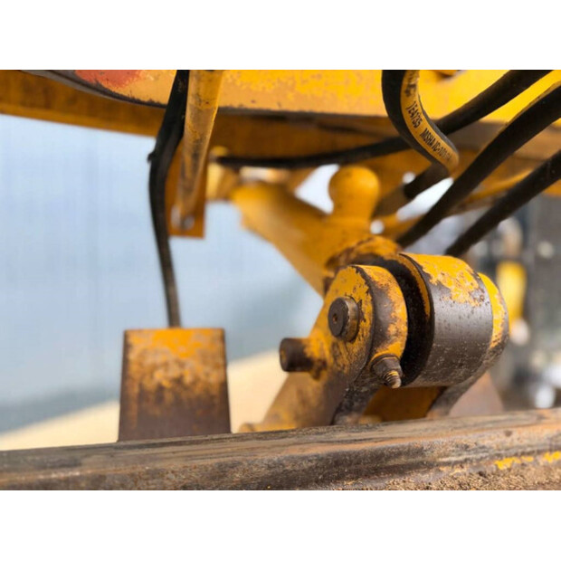 2011 Caterpillar 120M-44753152