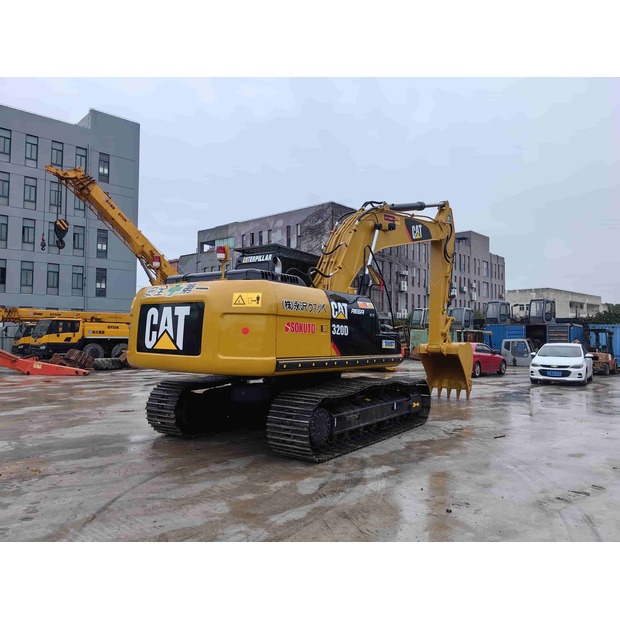 2022 كاتربيلر 320D-44753301