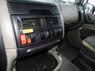 2012-daf-xf-105-410-1401793-44753509