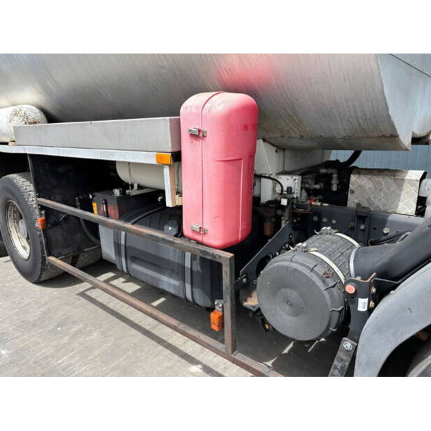 2000 Renault Rincheval-44767533