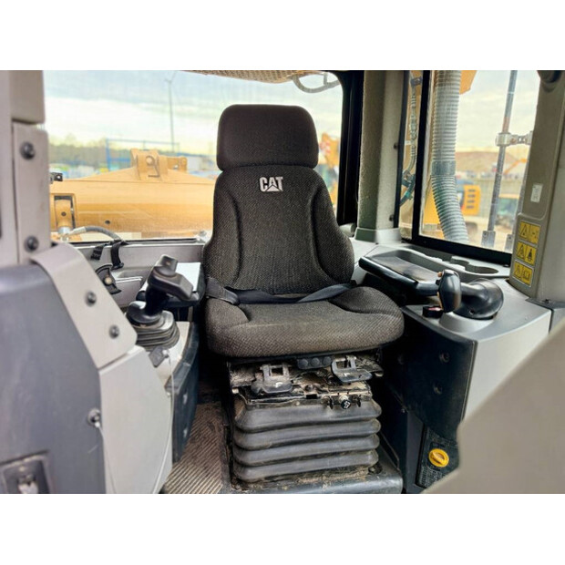 2019 Caterpillar D8T-44768077