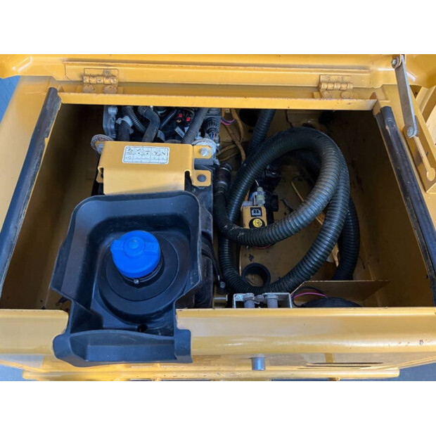 2016 Caterpillar 323FL-44768400