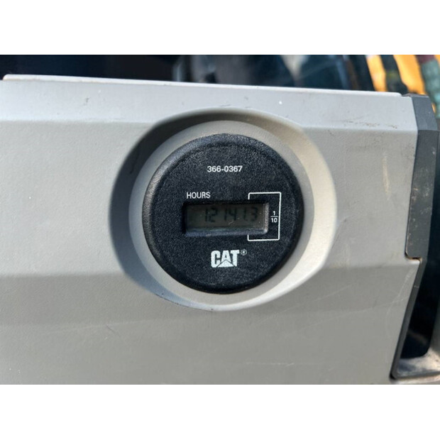 2016 Caterpillar 323FL-44768415