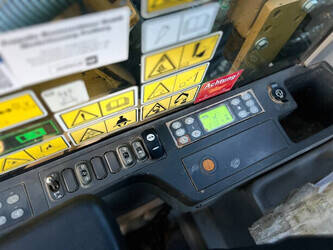 2016-caterpillar-323fl-1401898-44768418