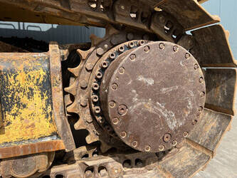 2017-caterpillar-352f-1401902-44768617