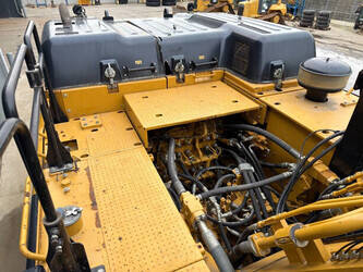 2017-caterpillar-352f-xe-1401903-44768676