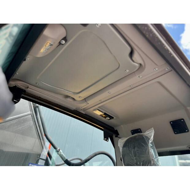 2025 Volvo EC210-44768952