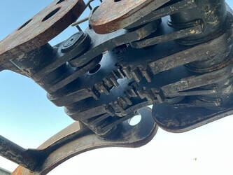 2012-fuchs-mhl454-1401932-44770213