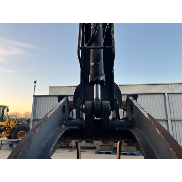 2012 FUCHS MHL454-44770215