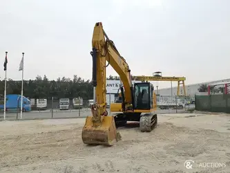 2021-caterpillar-320-1396071-44784097