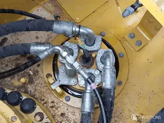 2021-caterpillar-320-1396071-44784269