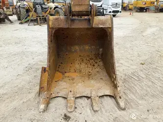 2021-caterpillar-320-1396071-44784281