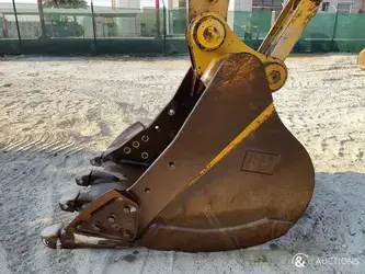 2021-caterpillar-323gc-1396072-44784302