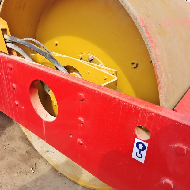 2024 ديناباك CA251D-44784781