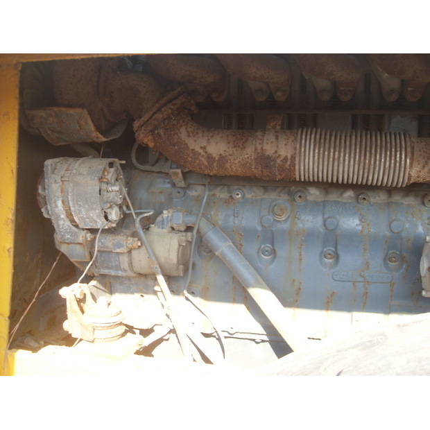 2021 بوماج 217D-44784816