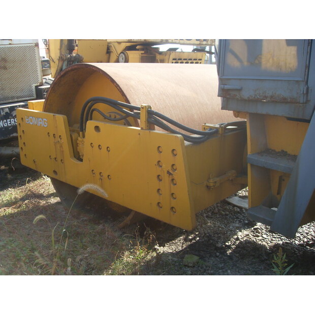 2021 بوماج 217D-44784821