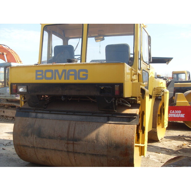 2021 بوماج 217D-44784830