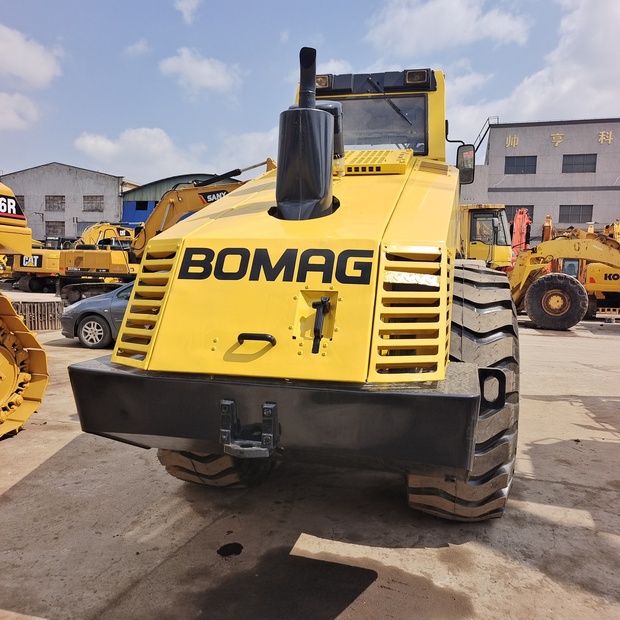 2024 بوماج BW225D-3-44784844