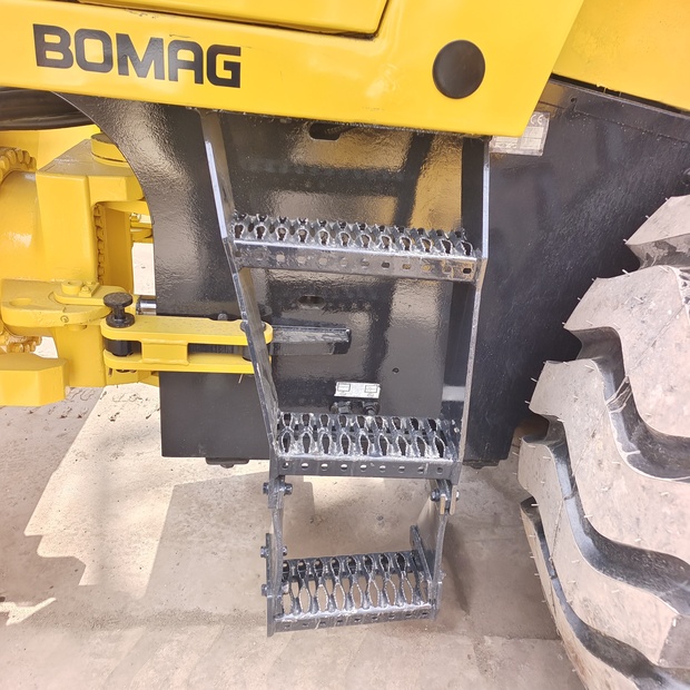 2024 بوماج BW225D-3-44784848