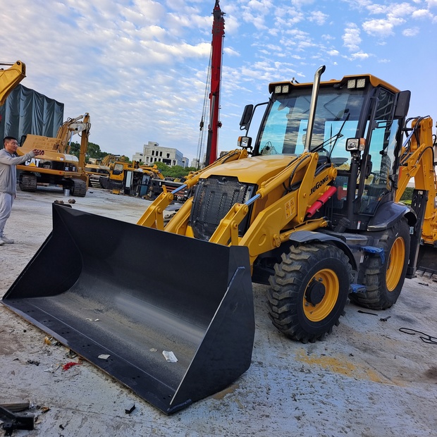 2024 ليوكونج CLG777A-44784898