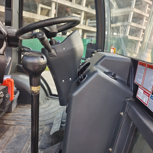 2024 ليوكونج CLG777A-44784907