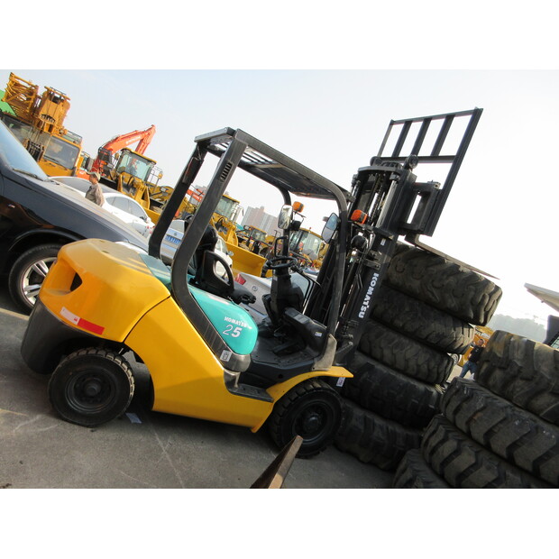 2024 Komatsu FD25-44785335