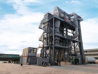 صورة ل TWIN SHAFT CONCRETE MIXER Speco Recycling Asphalt Plants